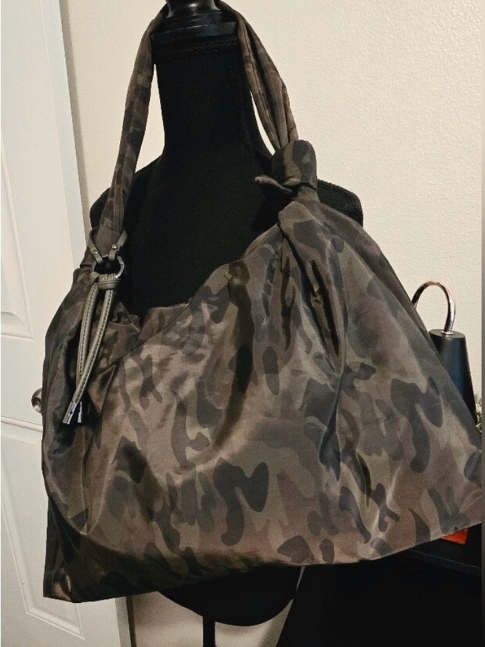 Camouflage Oversized Hobo Tote Bag - Olive Camo